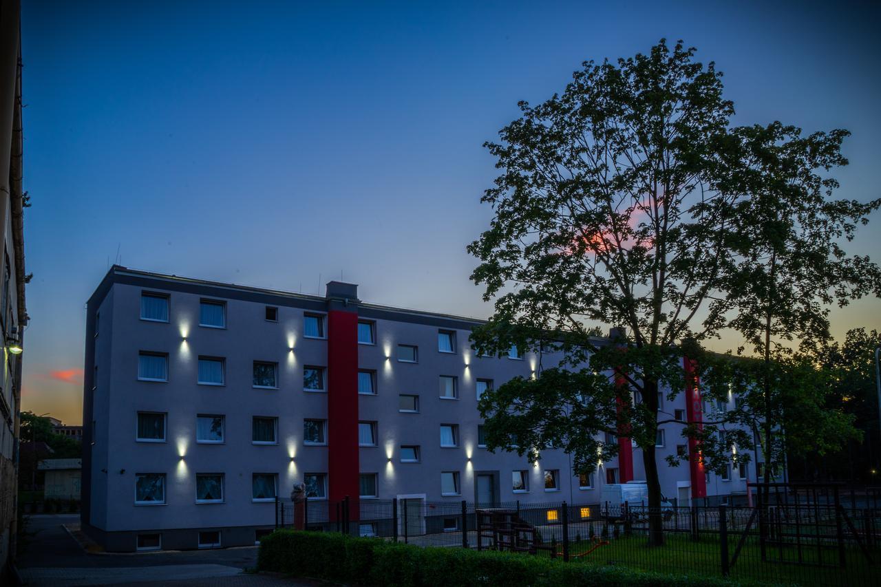 Zgoda Kompleks Hotelarski Świętochłowice Εξωτερικό φωτογραφία
